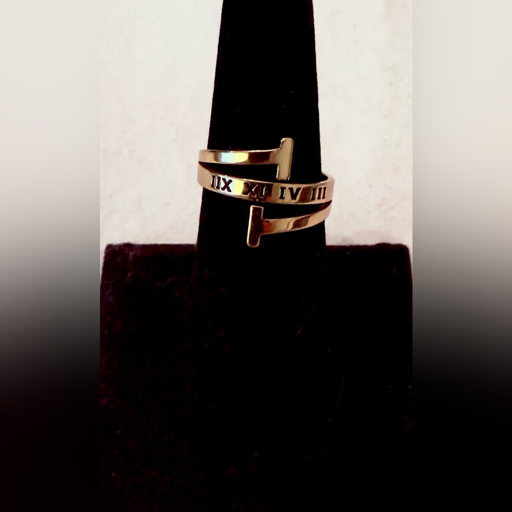 Adjustable Stainless Steel Gold Roman Numeral Ring